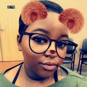 Meet your Posher, Essica